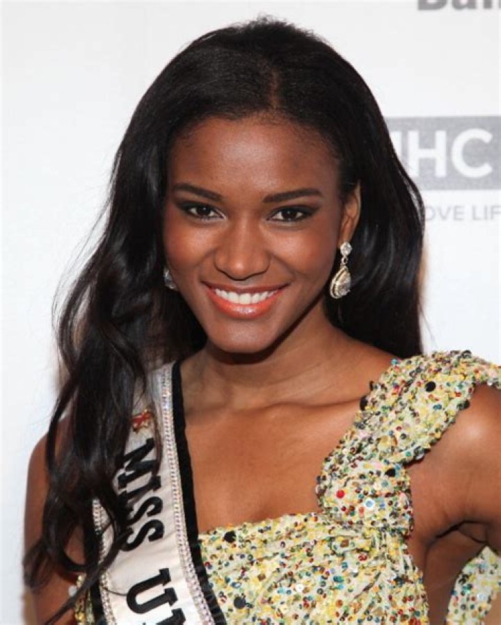 Leila Lopes Net Worth | Celebrity Net Worth