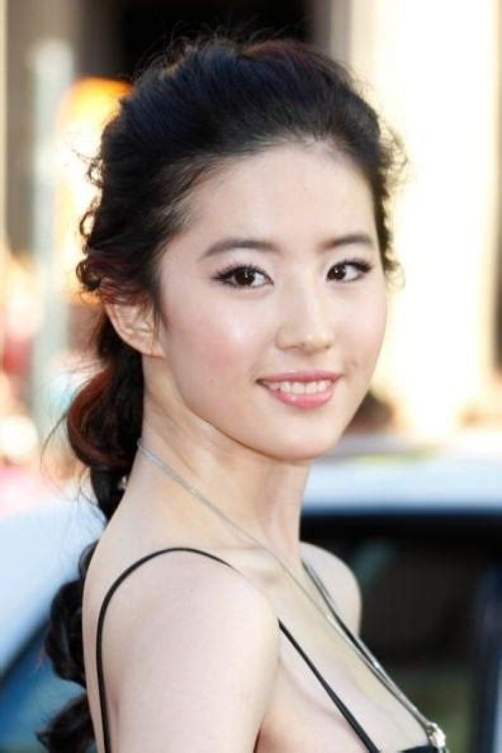 Liu Yifei Net Worth | Celebrity Net Worth