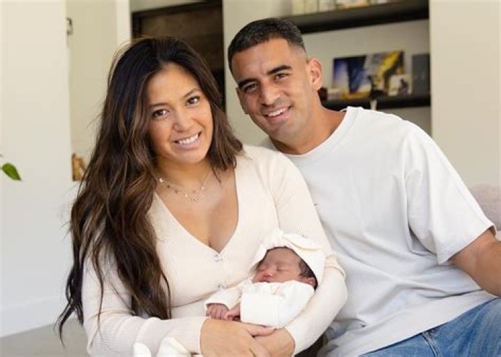 Marcus Mariota Biography, bio, age, height, weight, net worth, salary, girlfriend, spouse, club, married, relationship, affair, nationality