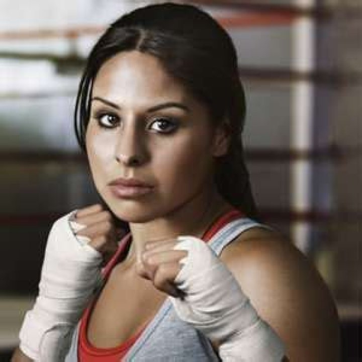 Marlen Esparza Bio - net worth