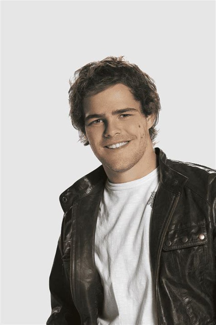 Martina Stoessel Height, Weight, Age, Boyfriend, Family, Facts, Biography