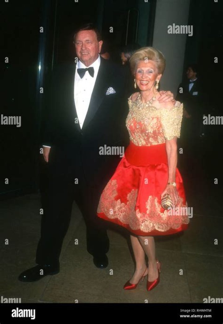 Marvin Davis Net Worth | Celebrity Net Worth