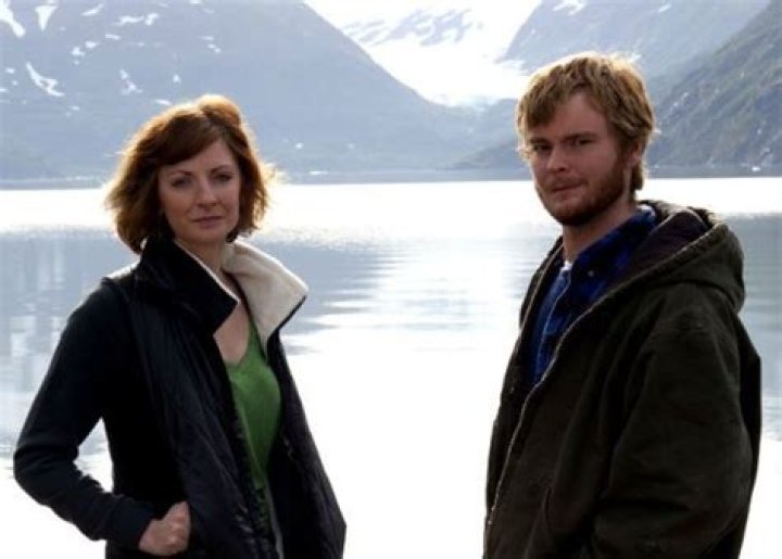 Meet Zeke Tenhoff new girlfriend Sarah Dunn. Know His Net Worth, Age and Wiki Bio.