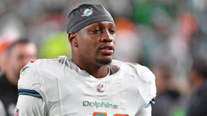 Miami Dolphins Linebacker Channing Tindall's Biography, Parents, Net Worth, Salary, Earnings, Contract, Stats and Relationship Status