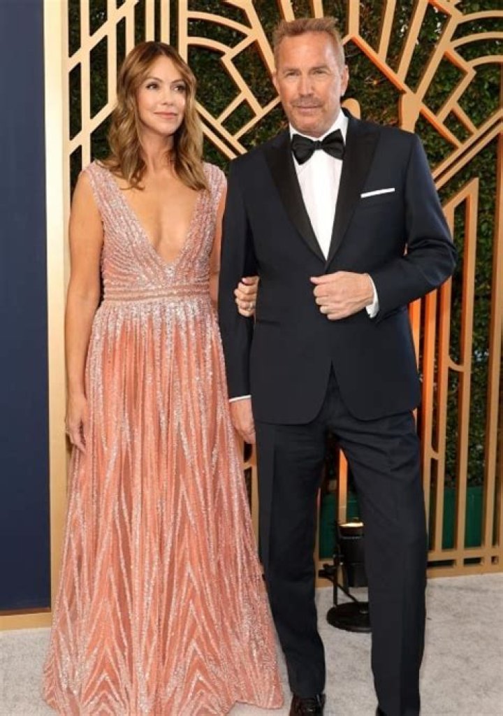 Michael Dean Height, Weight, Age, Girlfriend, Family, Facts, Biography