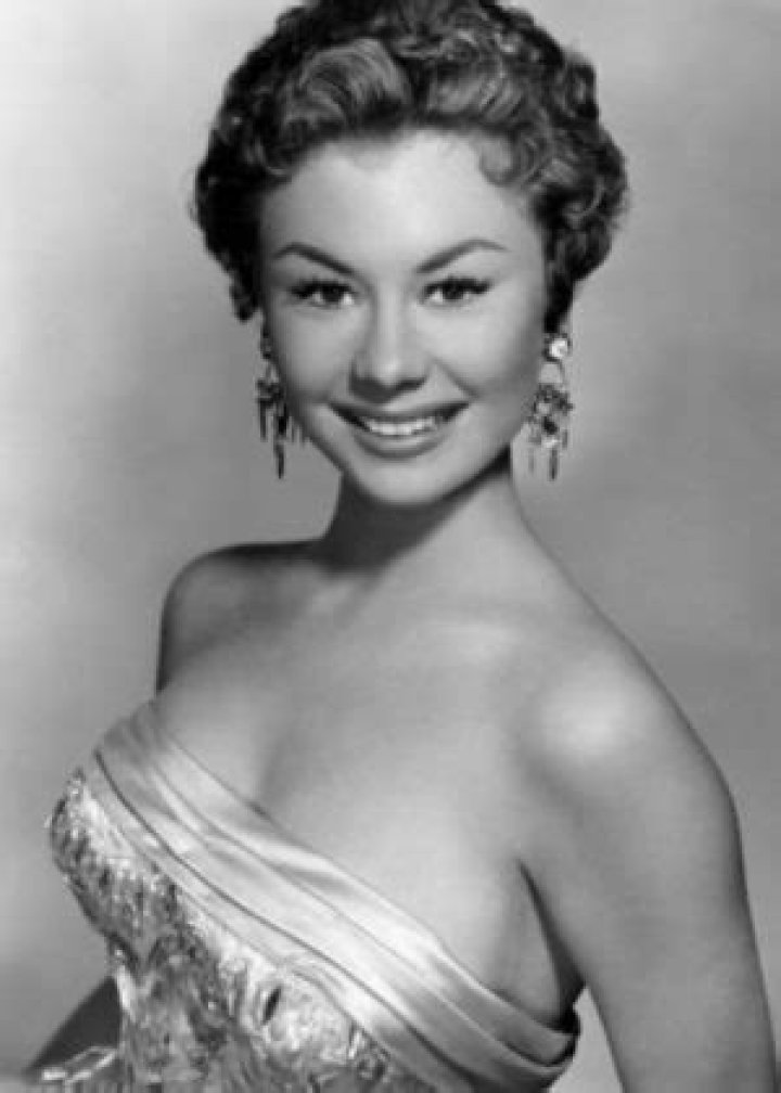 Mitzi Gaynor Height, Weight, Age, Body Statistics, Biography, Facts, Family