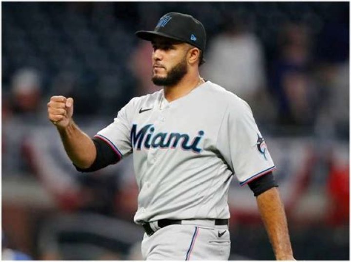 MLB player Yimi Garcia Biography-salary, net worth, married, affair, girlfriend, contract, career, age, nationality, family