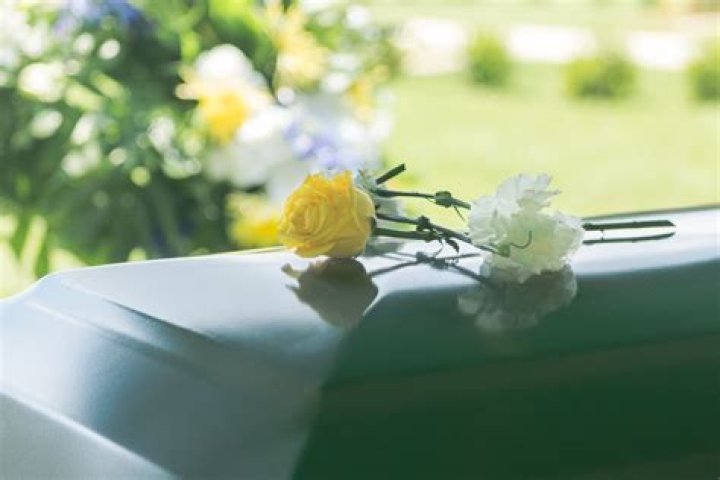 Never Say These 5 Words at a Funeral, Expert Warns