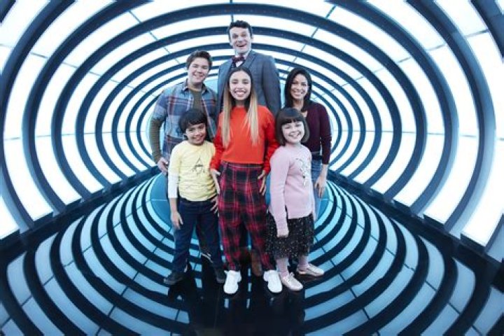 New Episodes Of “Gabby Duran & The Unsittables” Come To Disney Channel This Summer – Celeb Secrets