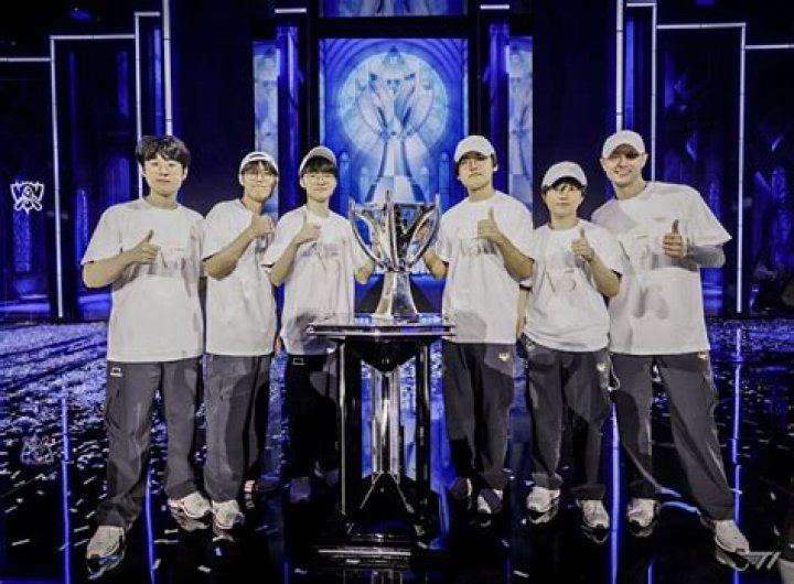 Nick Murphy (Chet Faker) Height, Weight, Age, Body, Statistics