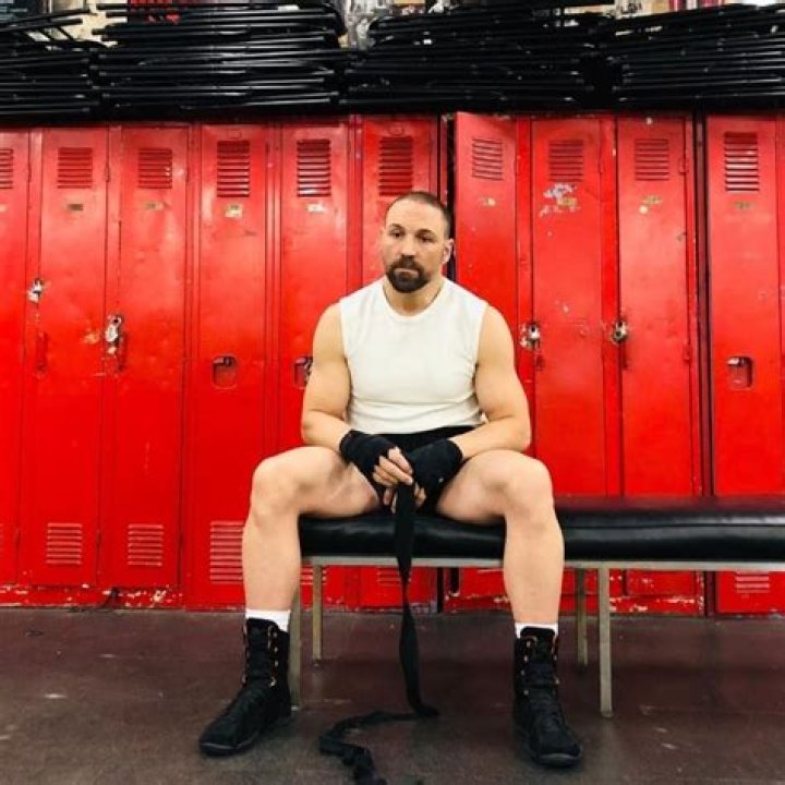 Noah Danby Height, Weight, Age, Girlfriend, Biography, Family, Facts