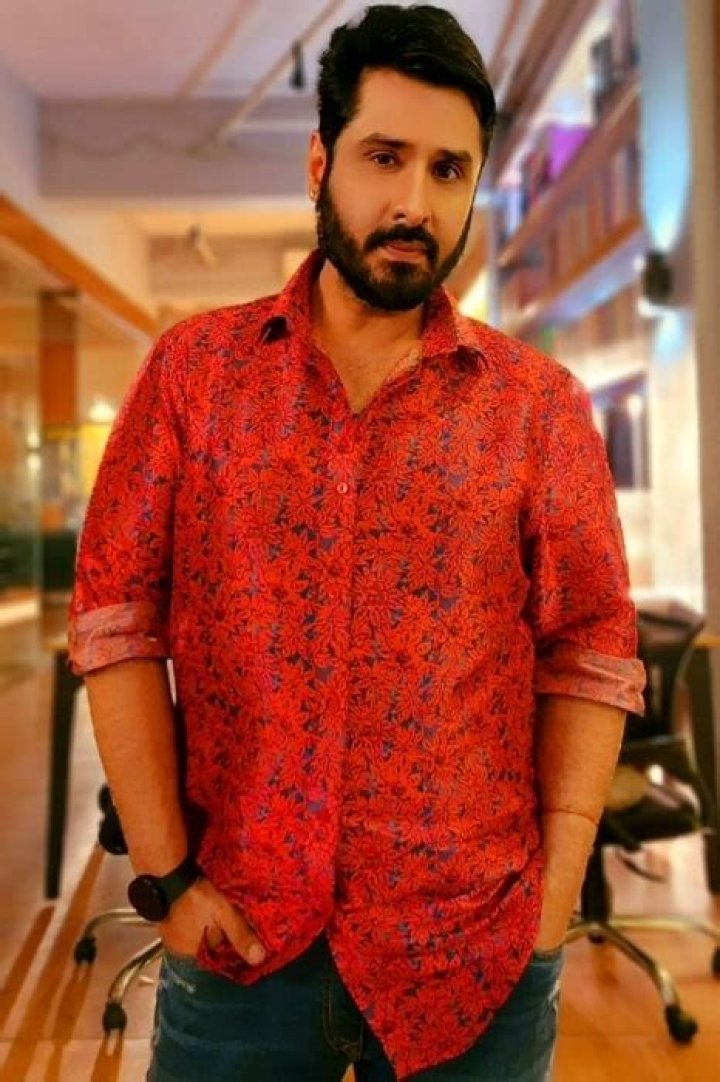 Pankit Thakker Height, Weight, Age, Wife, Family, Biography