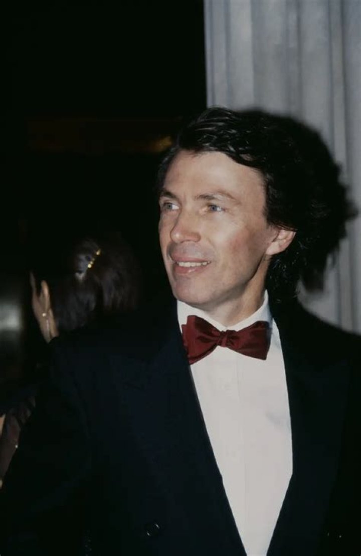 Perry Ellis Net Worth | Celebrity Net Worth