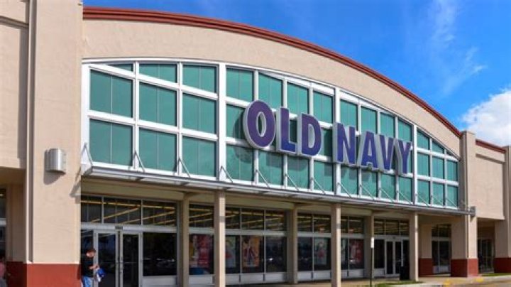 Popular Clothing Chains Including Old Navy and Macy's Are Closing Stores, Starting in January