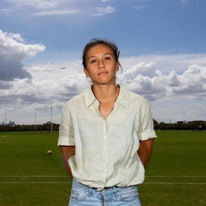 Rebecca Beeson Bio, Age, Net Worth, Salary, Stats, Career, AFL, Dating, & Boyfriend