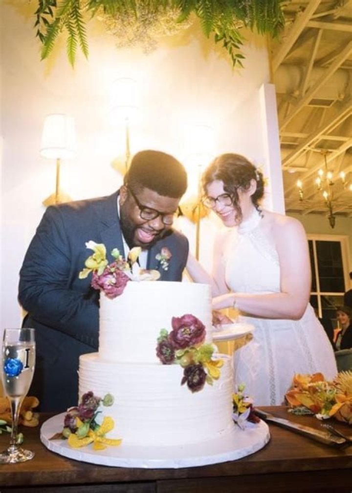 Rebecca Sugar Height, Weight, Family, Spouse, Education, Biography