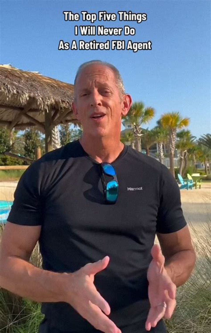 Retired FBI Agent Shares 4 Ways You're Putting Yourself at Risk Every Day