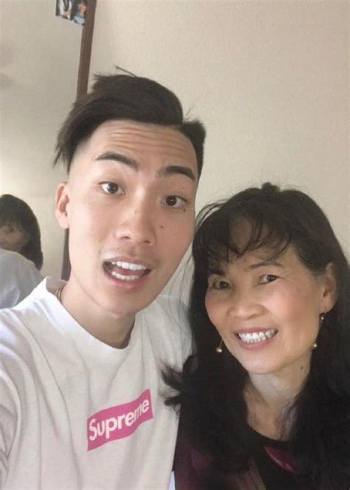 RiceGum Height, Weight, Age, Girlfriend, Family, Facts, Biography