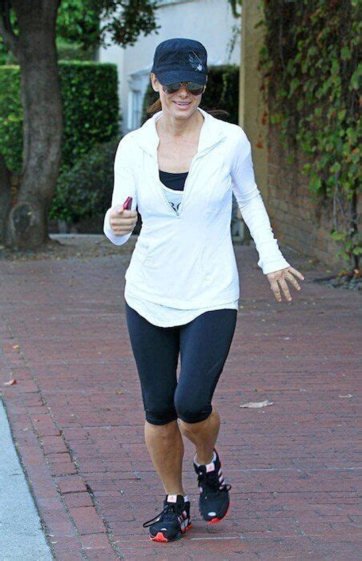 Sandra Bullock Workout & Diet: How World’s Most Beautiful Woman looks so great?
