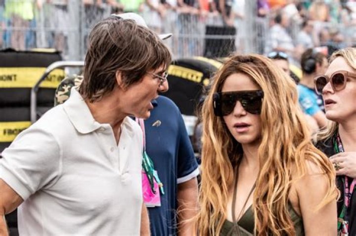 Shakira Has "No Interest in Dating" Tom Cruise, Source Says