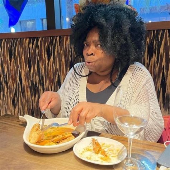 Shola Adewusi Height, Weight, Age, Family, Biography