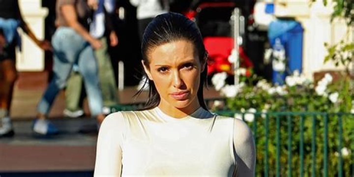 Shoppers Are Abandoning Wayfair, New Data Shows—Here's Why — Best Life