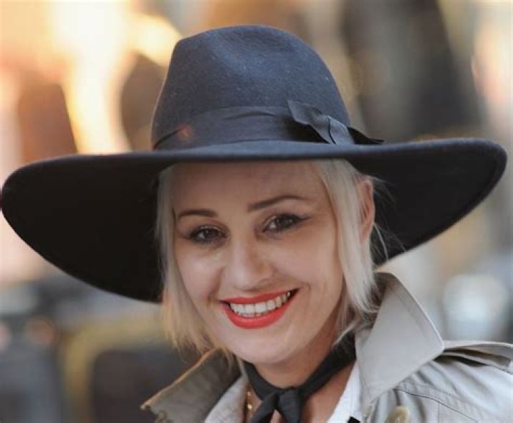 Siobhan Fahey Net Worth | Celebrity Net Worth