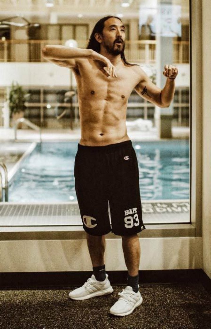 Steve Aoki Height, Weight, Age, Spouse, Family, Facts, Biography