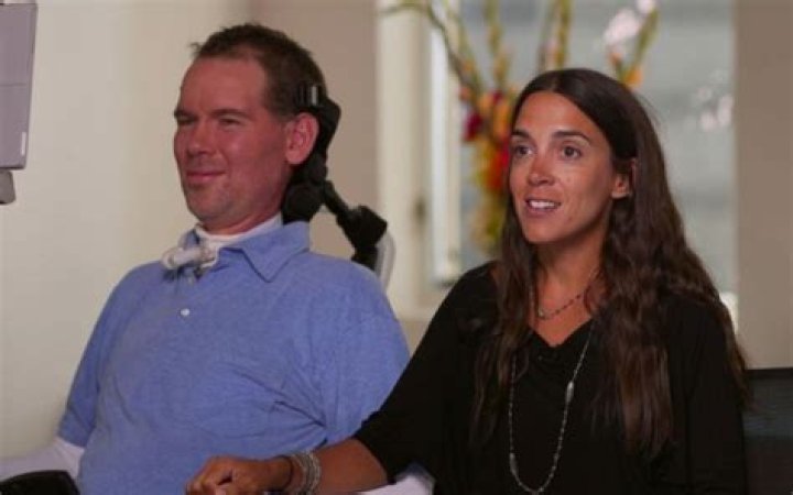 Steve Gleason Bio, biography, Wiki, New Orleans Saints of the NFL, married, affair, spouse, salary, net worth