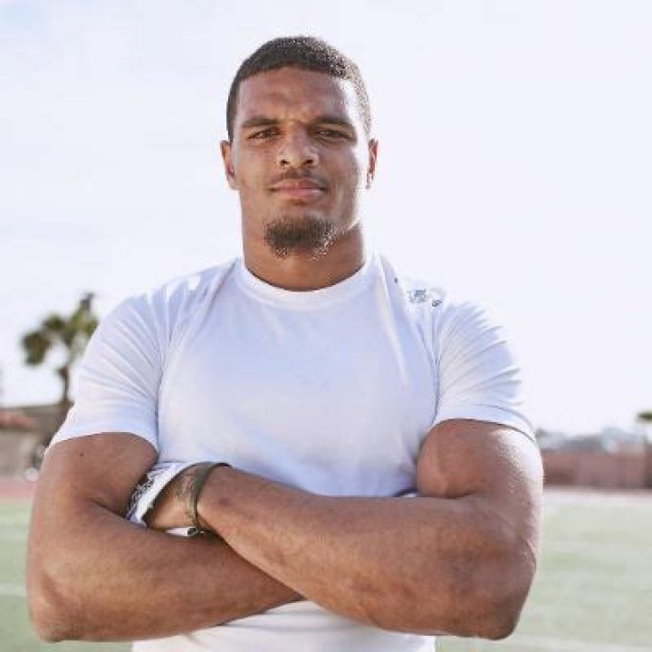 T. J. Yeldon Biography-salary, net worth, married, relationship, affair, rumor, girlfriend, age, contract, stats, family