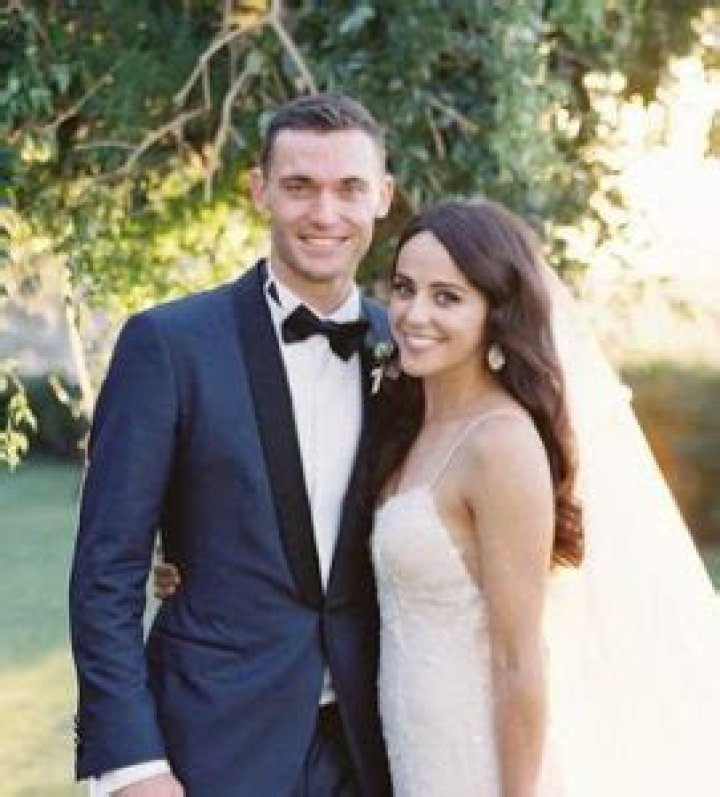 Thomas Vermaelen | Bio-salary,net worth,married,affair,dating,children,girlfriend,wife