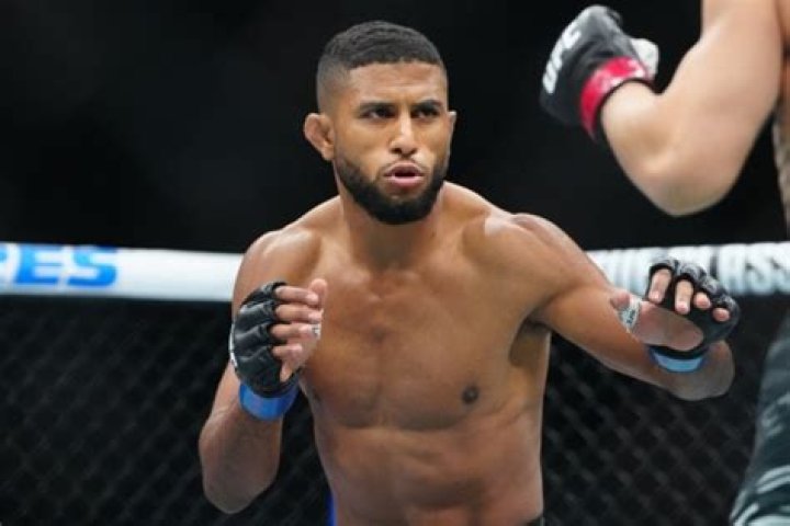 UFC's Youssef Zalal Salary and Stats (Age, Height, Family, Wife, Career, Net Worth)