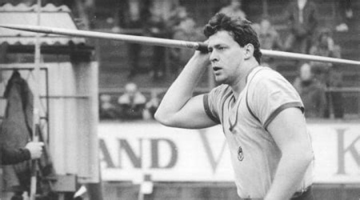 Uwe Hohn Height, Weight, Age, Spouse, Biography, Family, Facts