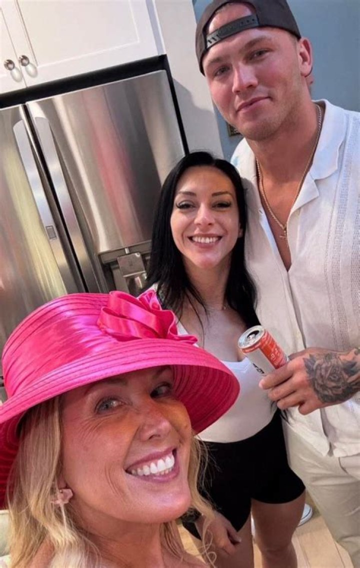 Vanessa Borne WWE Earnings and Net worth (Bio, Age, Career, Stats, Family, Boyfriend)