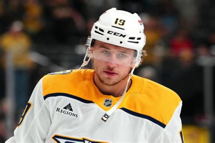 Washington Capitals Left wing Jakub Vrana Bio, salary, net worth, career, cap hits, spouse, wife, Girlfriend, facts