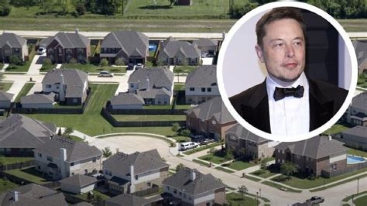 Where Does Elon Musk Live?