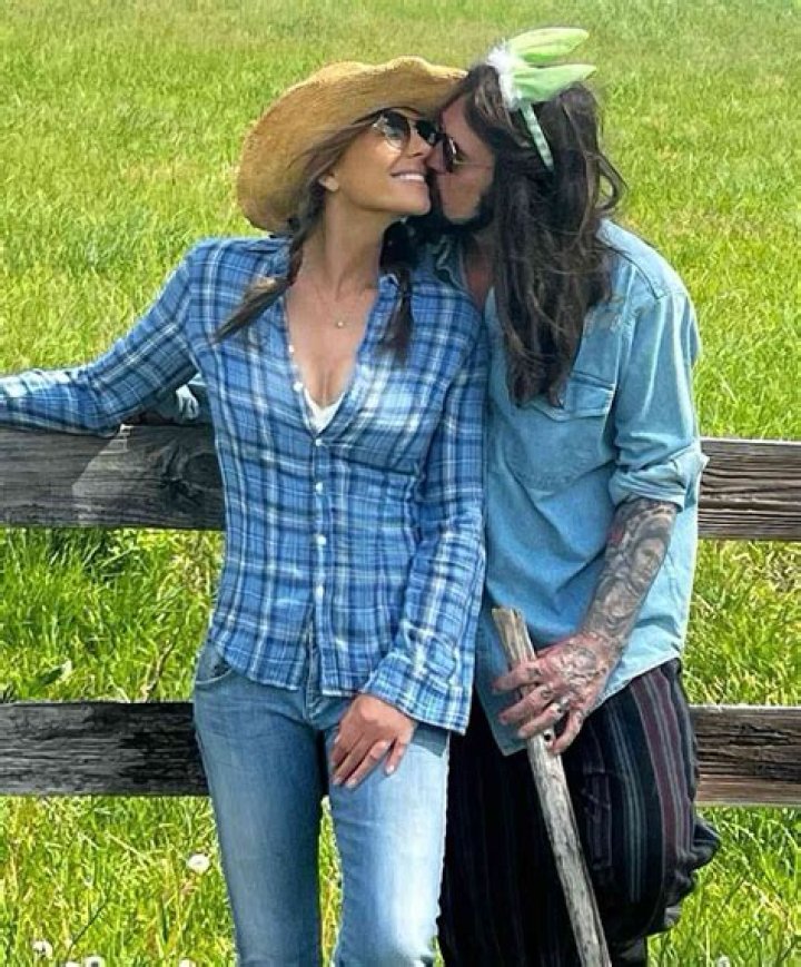 Who is Adil Ray Dating Now?