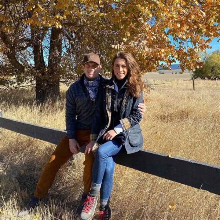 Who is Alyssa Sharpe Dating Now?