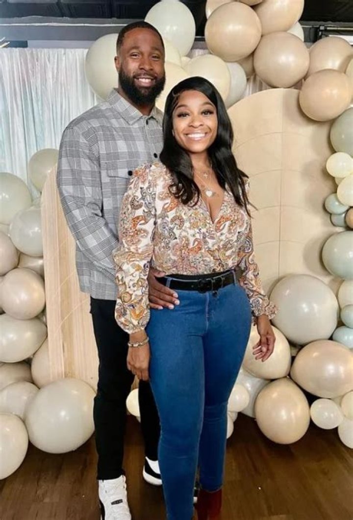 Who is Ashley Pickens Dating Now