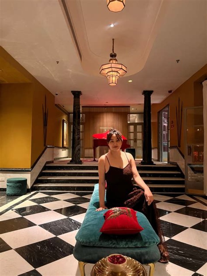 Who is Bala Hijam Dating Now?