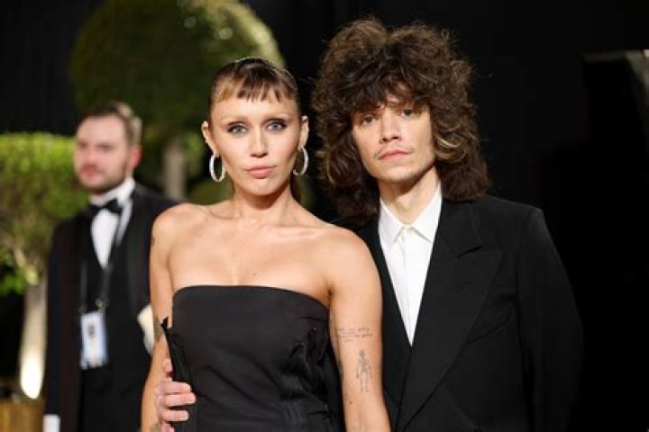 Who is Cyrus Villanueva Dating Now?