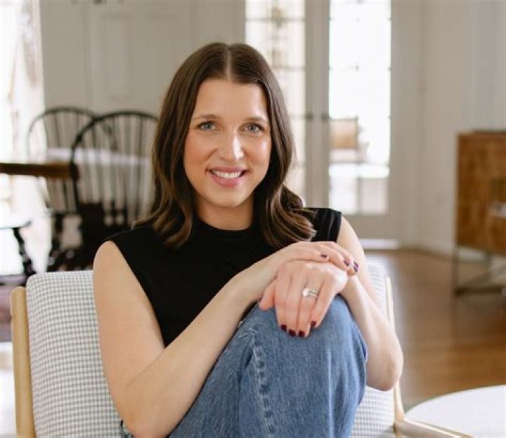 Who is Dalis Paige Connell Dating Now