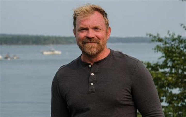 Who is Graham Zusi Dating Now