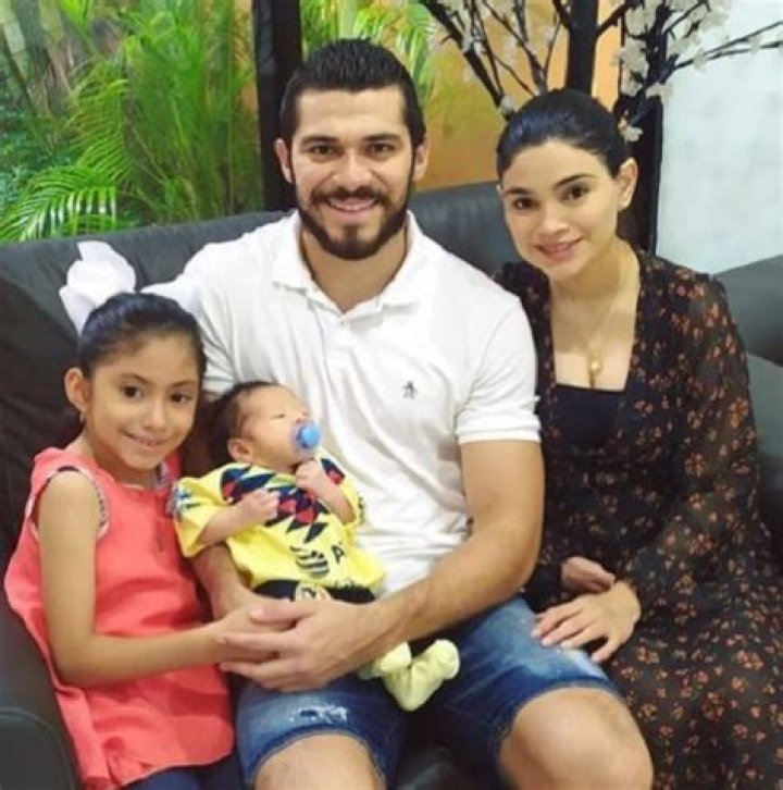 Who Is Henry Martin Wife? His Children, Salary, Net Worth, Parents, Brother, Bio, Age, Wiki, Stats, Height, Instagram, FIFA 22