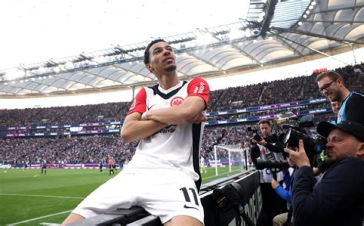 Who is Hugo Ferreira Dating Now