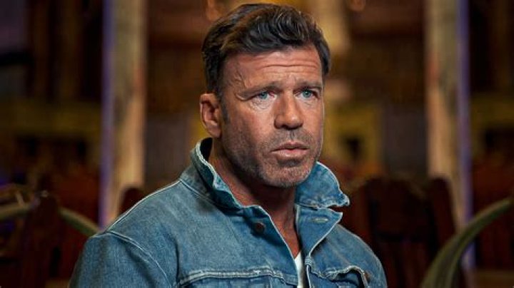 Who is Jareb Dauplaise Dating Now?