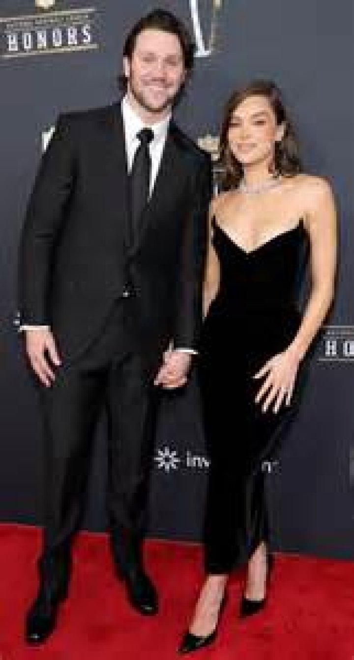 Who is Josh Shipp Dating Now?