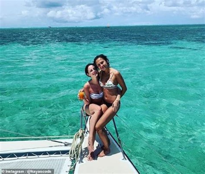 Who is Klariza Clayton Dating Now?