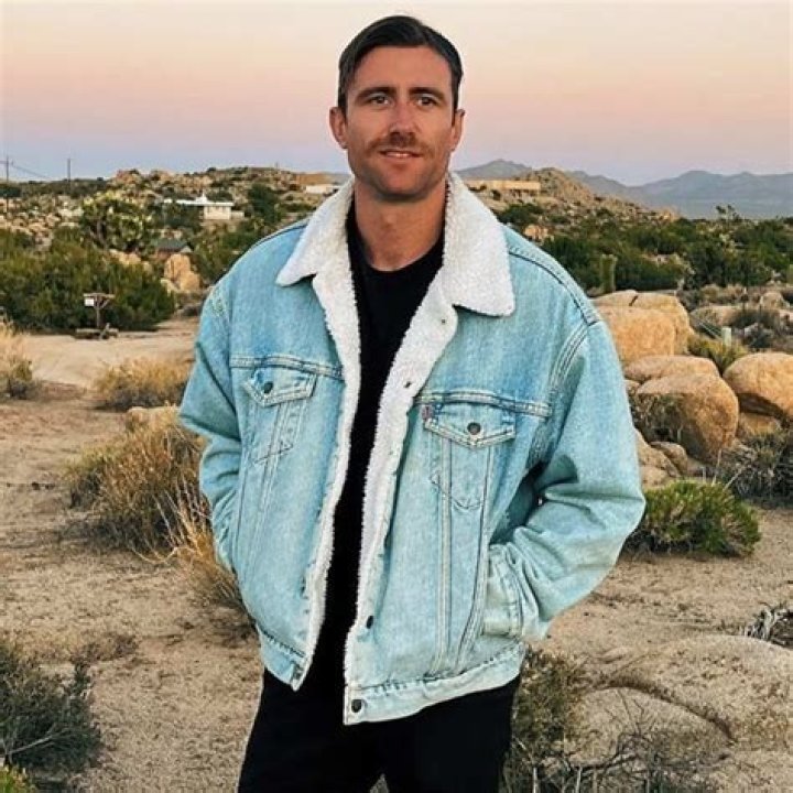 Who is Kurt Schray Dating Now?