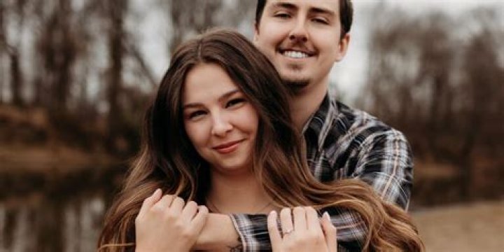 Who is Liz Crosby Dating Now?